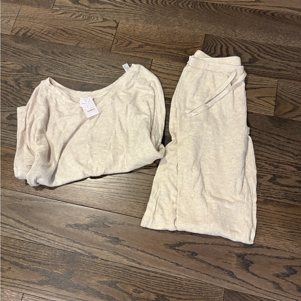 Auden Cream Long Sleeve Pajama/Loungewear Top and Joggers NEW XS